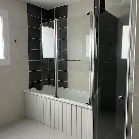빌라 La Maison De L Avec Piscine Privee